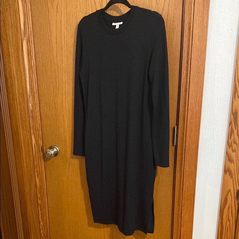Elegant Black Long Sleeve Dress